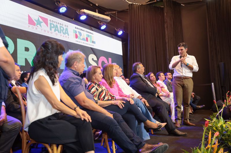 G[PGovernador Helder com Ministros Jader Filho e Flávio Dino/USINA DA PAZ NA CABANAGEM <div class='credito_fotos'>Foto: Marco Santos / Ag. Pará | <a href='/midias/2023/originais/16477_23d32070-d57d-3ce8-26f8-ca0d55477b35.jpg' download><i class='fa-solid fa-download'></i> Download</a></div>