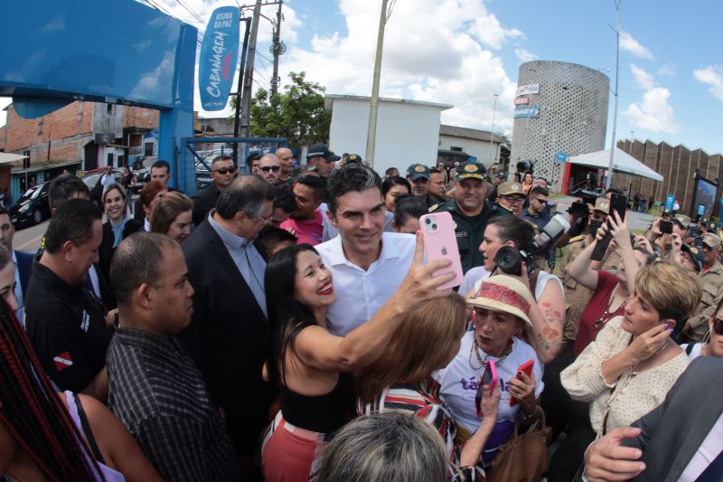 G[PGovernador Helder com Ministros Jader Filho e Flávio Dino/USINA DA PAZ NA CABANAGEM <div class='credito_fotos'>Foto: Marco Santos / Ag. Pará | <a href='/midias/2023/originais/16477_27392e8b-0197-1e7d-0309-4f79eccdd85a.jpg' download><i class='fa-solid fa-download'></i> Download</a></div>