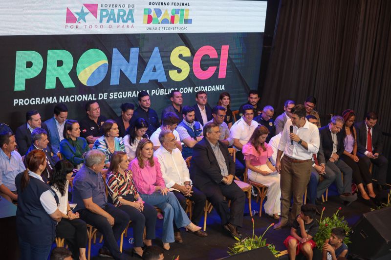 G[PGovernador Helder com Ministros Jader Filho e Flávio Dino/USINA DA PAZ NA CABANAGEM <div class='credito_fotos'>Foto: Marco Santos / Ag. Pará | <a href='/midias/2023/originais/16477_6ef25e6f-9770-888c-b193-e3588f1e10f9.jpg' download><i class='fa-solid fa-download'></i> Download</a></div>