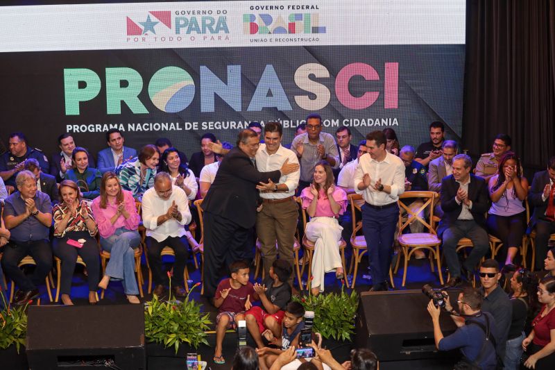G[PGovernador Helder com Ministros Jader Filho e Flávio Dino/USINA DA PAZ NA CABANAGEM <div class='credito_fotos'>Foto: Marco Santos / Ag. Pará | <a href='/midias/2023/originais/16477_9230c4d3-02d2-2382-4ccb-5d4dc7a0472c.jpg' download><i class='fa-solid fa-download'></i> Download</a></div>