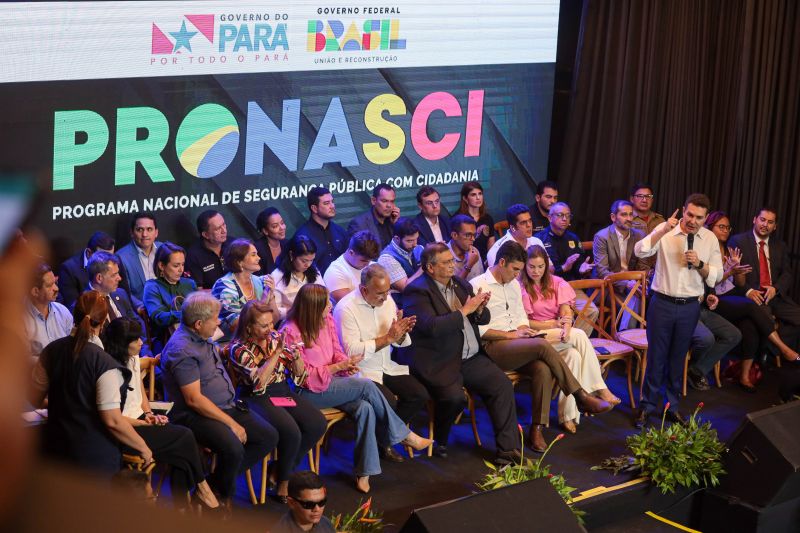 G[PGovernador Helder com Ministros Jader Filho e Flávio Dino/USINA DA PAZ NA CABANAGEM <div class='credito_fotos'>Foto: Marco Santos / Ag. Pará | <a href='/midias/2023/originais/16477_b4bf4fbb-c699-806a-1c69-f8ed6a5b823f.jpg' download><i class='fa-solid fa-download'></i> Download</a></div>