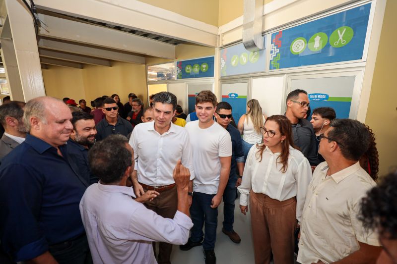 G[PGovernador Helder com Ministros Jader Filho e Flávio Dino/USINA DA PAZ NA CABANAGEM <div class='credito_fotos'>Foto: Marco Santos / Ag. Pará | <a href='/midias/2023/originais/16477_b4c60c83-59ca-8eb5-8cc7-6b0a0b11a2e7.jpg' download><i class='fa-solid fa-download'></i> Download</a></div>