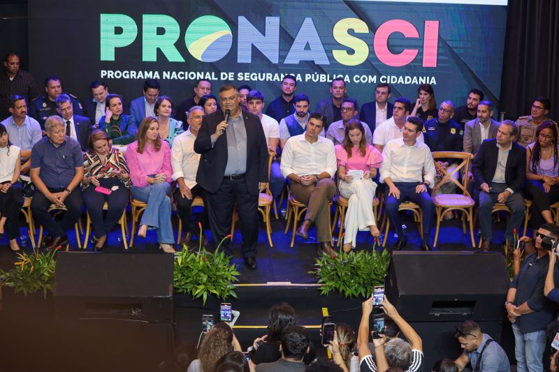 G[PGovernador Helder com Ministros Jader Filho e Flávio Dino/USINA DA PAZ NA CABANAGEM <div class='credito_fotos'>Foto: Marco Santos / Ag. Pará | <a href='/midias/2023/originais/16477_dfbb081b-52e6-1a35-8616-0199fe793d8b.jpg' download><i class='fa-solid fa-download'></i> Download</a></div>