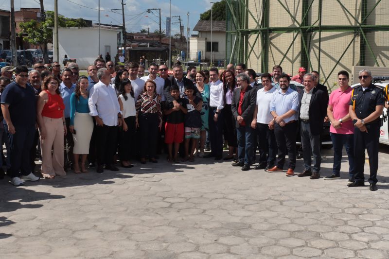 G[PGovernador Helder com Ministros Jader Filho e Flávio Dino/USINA DA PAZ NA CABANAGEM <div class='credito_fotos'>Foto: Marco Santos / Ag. Pará | <a href='/midias/2023/originais/16477_f17e56b4-9902-aabf-46ee-334b63a2c0b5.jpg' download><i class='fa-solid fa-download'></i> Download</a></div>