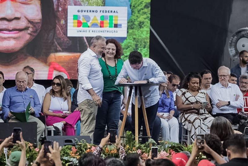  <div class='credito_fotos'>Foto: Ricardo STuckert / Divulgação   |   <a href='/midias/2023/originais/16519_787421c3-2dc5-c28c-f74f-12fb0edeb674.jpg' download><i class='fa-solid fa-download'></i> Download</a></div>