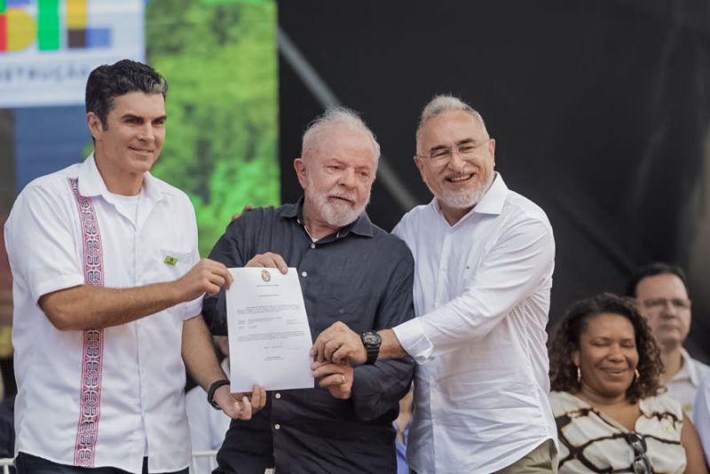  <div class='credito_fotos'>Foto: Ricardo STuckert / Divulgação   |   <a href='/midias/2023/originais/16519_e285c2b8-c526-28ec-e746-1966a00f24d9.jpg' download><i class='fa-solid fa-download'></i> Download</a></div>