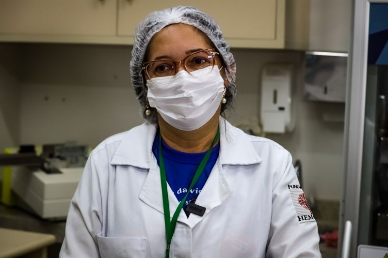 Elcione Gomes, técnica em patologia
<div class='credito_fotos'>Foto: Agência Pará | <a href='/midias/2023/originais/16574_64d52f05-320f-78fc-f3a9-7c8d6eb164c1.jpg' download><i class='fa-solid fa-download'></i> Download</a></div>