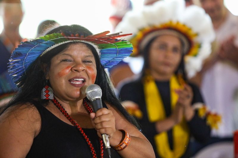 Ministra Sonia Guajajara <div class='credito_fotos'>Foto: David Alves / Ag.Pará | <a href='/midias/2023/originais/16591_3dcea2a1-0b0e-46a0-7133-79f1a218d19a.jpg' download><i class='fa-solid fa-download'></i> Download</a></div>