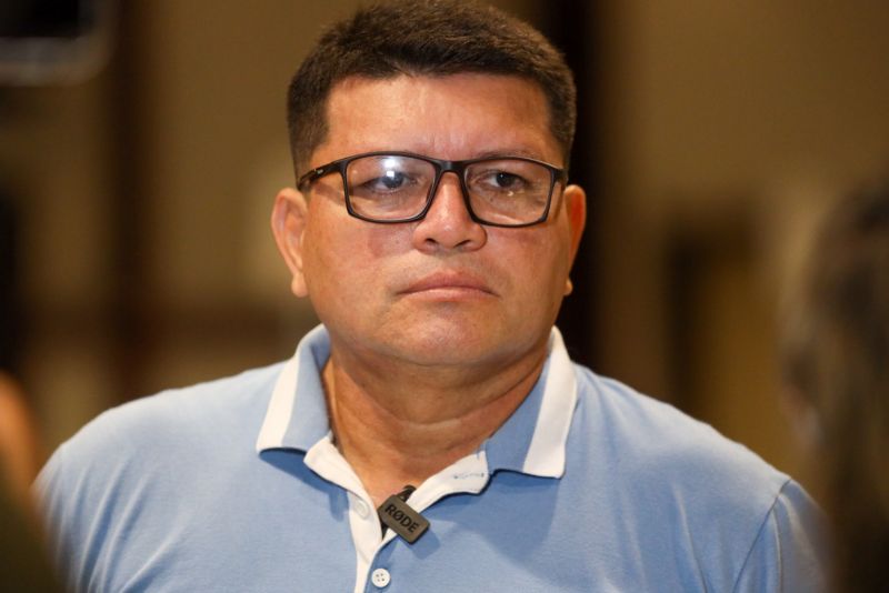 Ivanilson Brito, funcionário público