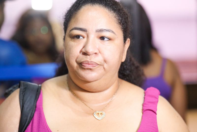 Alessandra Lopes, auxiliar de serviços gerais(1) <div class='credito_fotos'>Foto: David Alves / Ag Pará   |   <a href='/midias/2023/originais/16641_c2a37299-6c12-2ad3-ac47-1f3fb2c3223d.jpg' download><i class='fa-solid fa-download'></i> Download</a></div>