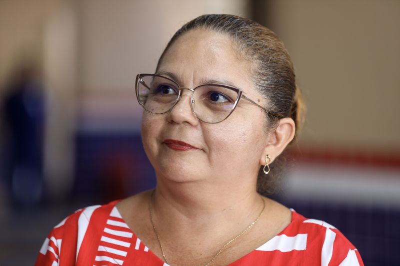 Audrey Ferreira - professora de matemática  <div class='credito_fotos'>Foto: David Alves / Ag Pará   |   <a href='/midias/2023/originais/16810_2dfb82a1-7190-621d-5fd1-d24d261d2935.jpg' download><i class='fa-solid fa-download'></i> Download</a></div>