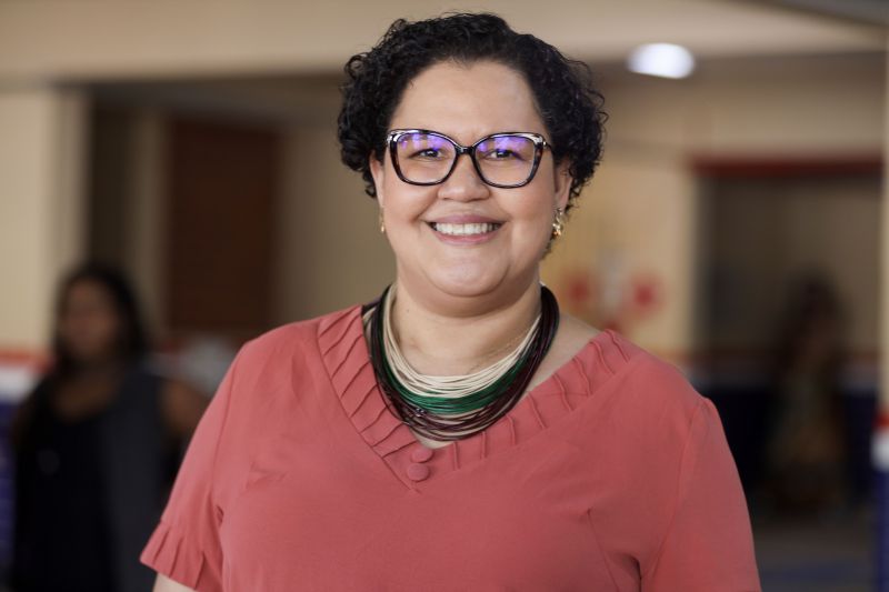 Patrícia Benevides (vice-diretora da Souza Franco) <div class='credito_fotos'>Foto: David Alves / Ag Pará   |   <a href='/midias/2023/originais/16810_c02bfca5-c079-97d8-4475-c7dcebf983d6.jpg' download><i class='fa-solid fa-download'></i> Download</a></div>