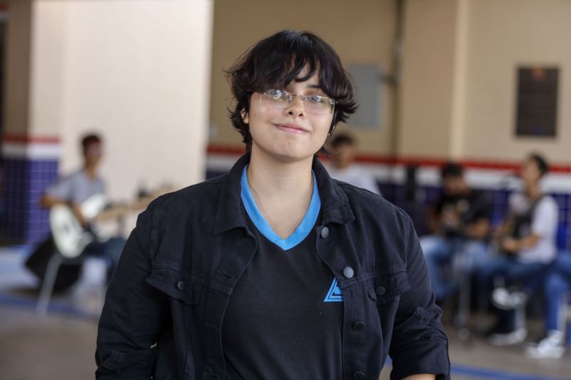Beatriz Lara - aluna do 3° ano, 18 <div class='credito_fotos'>Foto: David Alves / Ag Pará   |   <a href='/midias/2023/originais/16810_eeafb061-4514-58f1-b9a6-7543632af612.jpg' download><i class='fa-solid fa-download'></i> Download</a></div>