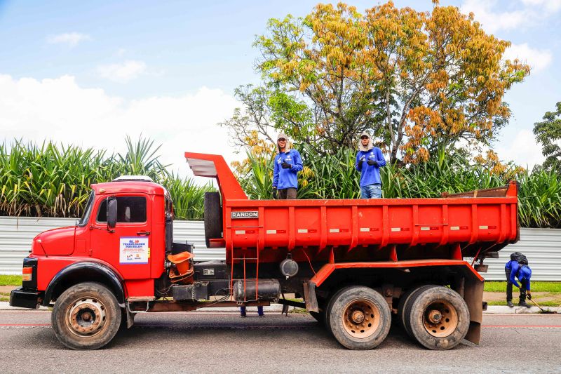 Cerca de 230 toneladas de resíduos foram coletadas em 30 dias de ação de limpeza
 <div class='credito_fotos'>Foto: Paula Lourinho / Ascom Seop   |   <a href='/midias/2023/originais/16824_b5673e11-62a3-23b5-e6f0-d8fcb3a35c13.jpg' download><i class='fa-solid fa-download'></i> Download</a></div>