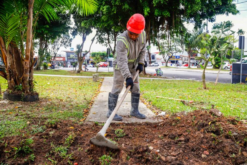 Cerca de 230 toneladas de resíduos foram coletadas em 30 dias de ação de limpeza
 <div class='credito_fotos'>Foto: Paula Lourinho / Ascom Seop   |   <a href='/midias/2023/originais/16824_e7c4ff75-bcb6-f43a-a26d-4815291024f0.jpg' download><i class='fa-solid fa-download'></i> Download</a></div>