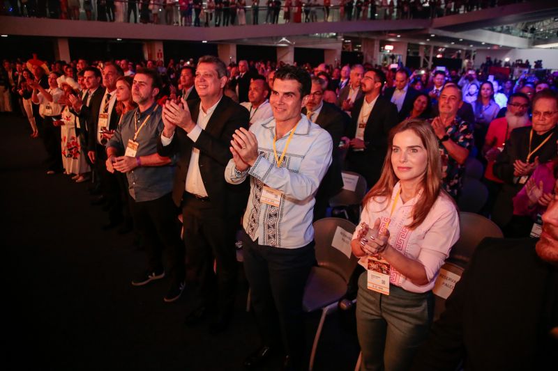 Público aplaudiu o cacique Kaiapó