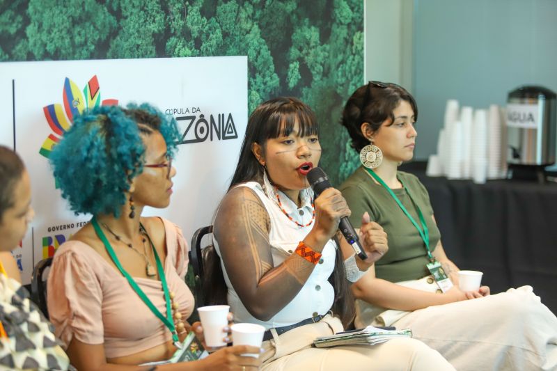 Planos de Sociobioeconomia na Amazônia Legal
 Lançamento Edital de Chamamento Público para a Câmara da Juventude do FPMAC FT Alex Ribeiro / Ag Pará <div class='credito_fotos'>Foto: Alex Ribeiro / Ag. Pará   |   <a href='/midias/2023/originais/16834_0ff69267-bdc2-72ba-b0e7-1d16459e3eeb.jpg' download><i class='fa-solid fa-download'></i> Download</a></div>