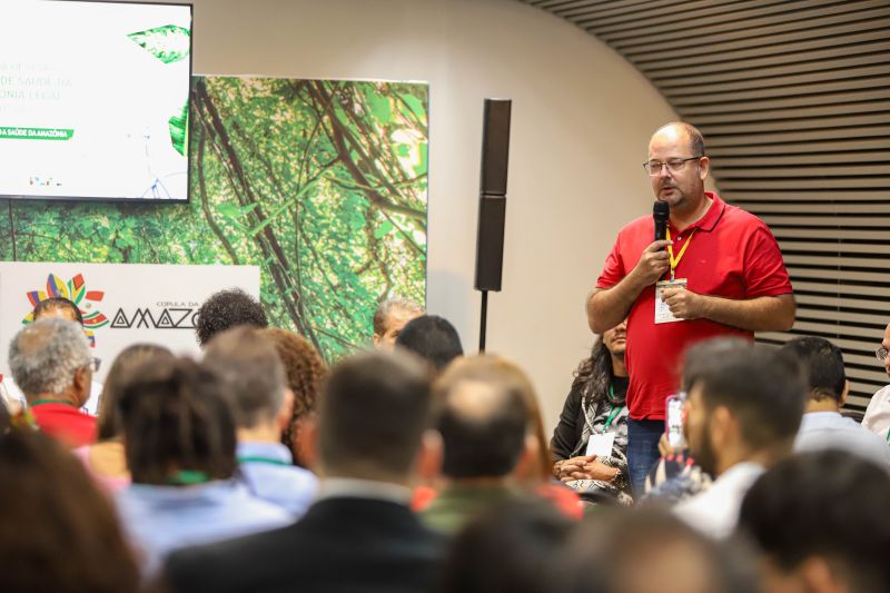 Saúde e ambiente na amazônia: integração necessária hoje para atuação nos cenários futuros e no fortalecimento do SUS
Secretário Saúde do Estado do Pará Rômulo Gomes Rodovalho FT Alex Ribeiro Ag Pará <div class='credito_fotos'>Foto: Alex Ribeiro / Ag. Pará | <a href='/midias/2023/originais/16835_a63b5220-bb7a-1566-0e41-d0776fe9d214.jpg' download><i class='fa-solid fa-download'></i> Download</a></div>