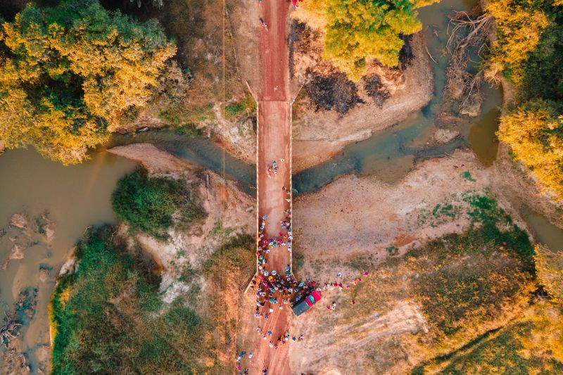 Governo do Estado entrega três pontes de concreto, em São Geraldo do Araguaia

fotos: Rian Silva- Ascom prefeitura São Geraldo do Araguaia <div class='credito_fotos'>Foto: Divulgação   |   <a href='/midias/2023/originais/16838_c63df81d-3588-3c30-27f6-33c66594f249.jpg' download><i class='fa-solid fa-download'></i> Download</a></div>