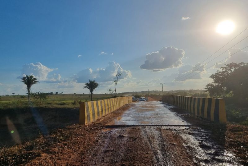 Governo do Estado entrega três pontes de concreto, em São Geraldo do Araguaia

fotos: Rian Silva- Ascom prefeitura São Geraldo do Araguaia <div class='credito_fotos'>Foto: Divulgação   |   <a href='/midias/2023/originais/16838_f82dd683-8aef-1976-0331-655f44f03ae8.jpg' download><i class='fa-solid fa-download'></i> Download</a></div>