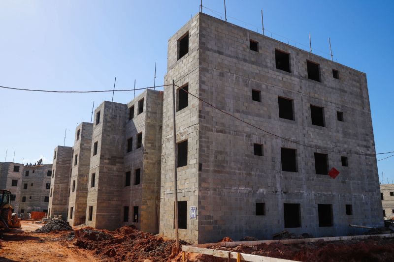 
Construção de 400 unidades habitacionais do Curtume de Santo Antônio estão com mais de 30% dos serviços executados  <div class='credito_fotos'>Foto: Paula Lourinho / Ascom Seop   |   <a href='/midias/2023/originais/16903_10ebc818-9fa5-a559-4686-f5d1c54b9b3f.jpg' download><i class='fa-solid fa-download'></i> Download</a></div>