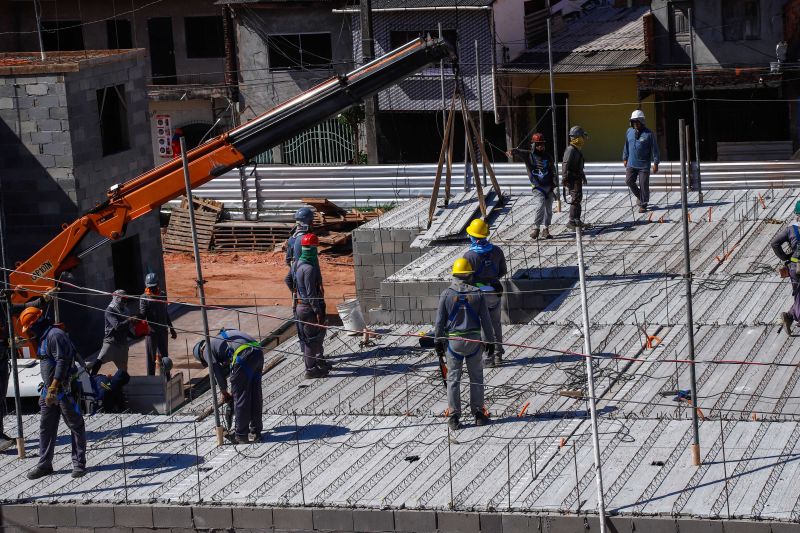
Construção de 400 unidades habitacionais do Curtume de Santo Antônio estão com mais de 30% dos serviços executados  <div class='credito_fotos'>Foto: Paula Lourinho / Ascom Seop   |   <a href='/midias/2023/originais/16903_27f0f8a9-77ad-3196-2880-4685af5042b4.jpg' download><i class='fa-solid fa-download'></i> Download</a></div>
