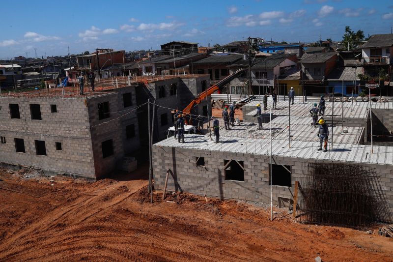 
Construção de 400 unidades habitacionais do Curtume de Santo Antônio estão com mais de 30% dos serviços executados  <div class='credito_fotos'>Foto: Paula Lourinho / Ascom Seop   |   <a href='/midias/2023/originais/16903_29e5b983-d223-b904-3db4-db7e8d15acb6.jpg' download><i class='fa-solid fa-download'></i> Download</a></div>