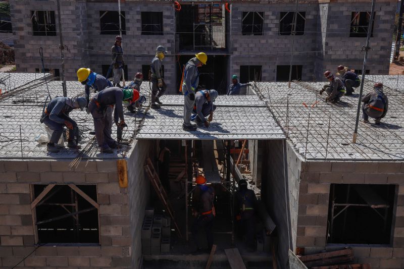 
Construção de 400 unidades habitacionais do Curtume de Santo Antônio estão com mais de 30% dos serviços executados  <div class='credito_fotos'>Foto: Paula Lourinho / Ascom Seop   |   <a href='/midias/2023/originais/16903_3a28e284-b26e-a95f-94fc-31ee048804fe.jpg' download><i class='fa-solid fa-download'></i> Download</a></div>