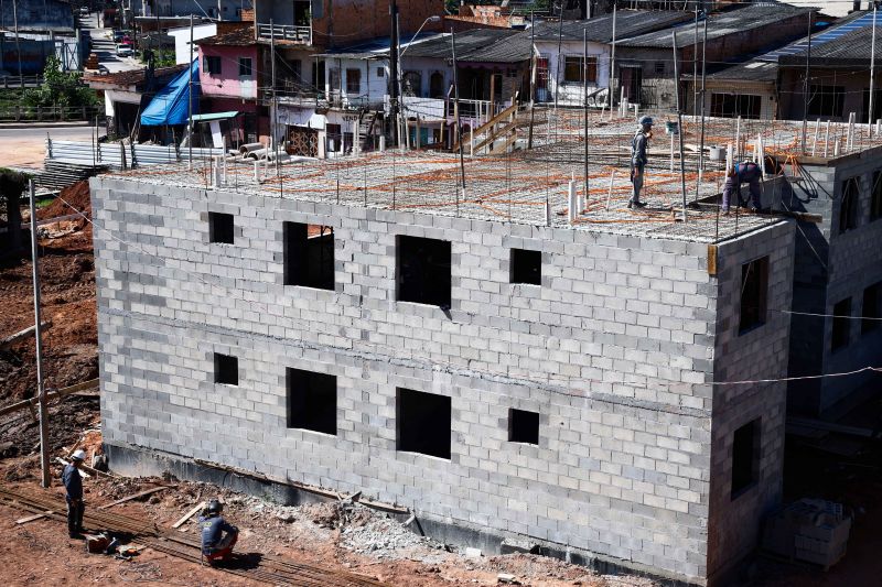 
Construção de 400 unidades habitacionais do Curtume de Santo Antônio estão com mais de 30% dos serviços executados  <div class='credito_fotos'>Foto: Paula Lourinho / Ascom Seop   |   <a href='/midias/2023/originais/16903_44f07a73-463c-99c0-3b6b-7f6d925a5aa6.jpg' download><i class='fa-solid fa-download'></i> Download</a></div>