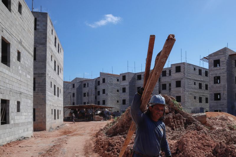 
Construção de 400 unidades habitacionais do Curtume de Santo Antônio estão com mais de 30% dos serviços executados  <div class='credito_fotos'>Foto: Paula Lourinho / Ascom Seop   |   <a href='/midias/2023/originais/16903_580bce42-ae07-56a8-2991-07615cf78a71.jpg' download><i class='fa-solid fa-download'></i> Download</a></div>