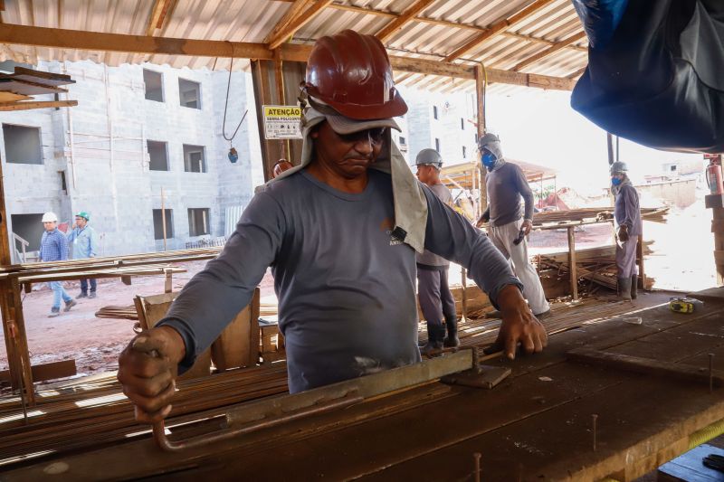 
Construção de 400 unidades habitacionais do Curtume de Santo Antônio estão com mais de 30% dos serviços executados  <div class='credito_fotos'>Foto: Paula Lourinho / Ascom Seop   |   <a href='/midias/2023/originais/16903_b981f20b-6ecb-65cc-a856-5e8085edf69d.jpg' download><i class='fa-solid fa-download'></i> Download</a></div>