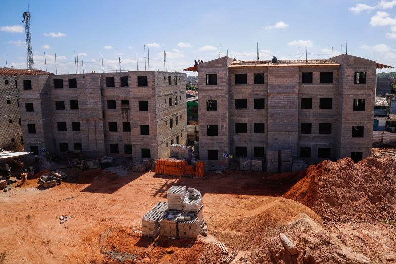 
Construção de 400 unidades habitacionais do Curtume de Santo Antônio estão com mais de 30% dos serviços executados  <div class='credito_fotos'>Foto: Paula Lourinho / Ascom Seop   |   <a href='/midias/2023/originais/16903_c2f79d3a-9282-1884-9e43-06653a89f87c.jpg' download><i class='fa-solid fa-download'></i> Download</a></div>
