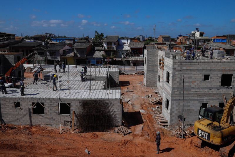 
Construção de 400 unidades habitacionais do Curtume de Santo Antônio estão com mais de 30% dos serviços executados  <div class='credito_fotos'>Foto: Paula Lourinho / Ascom Seop   |   <a href='/midias/2023/originais/16903_ff665f4d-d1b9-8bfe-ceb8-40d5605d94b4.jpg' download><i class='fa-solid fa-download'></i> Download</a></div>