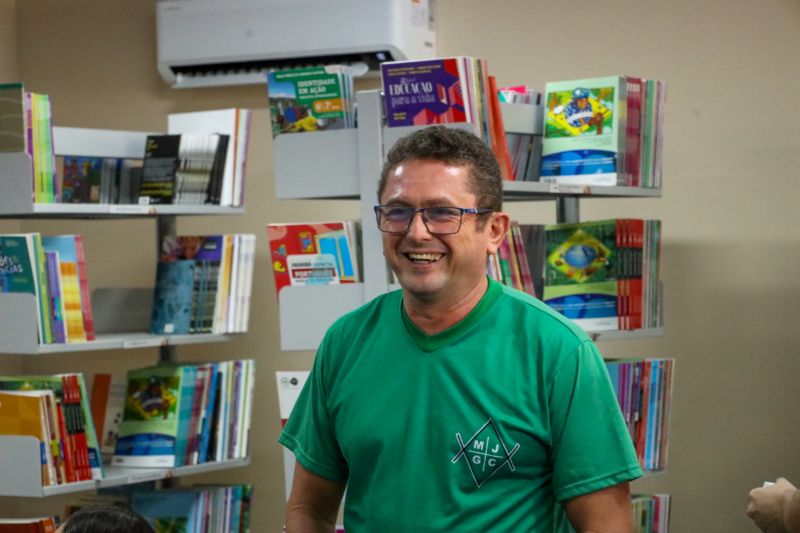 Claudio Brito, professor de matema´tica_