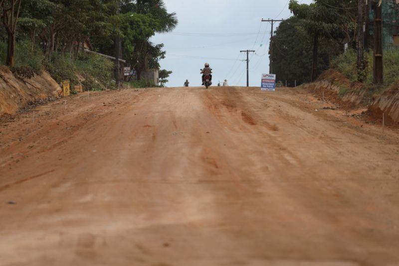Obras de Pavimentac¸a~o PA 112 <div class='credito_fotos'>Foto: Pedro Guerreiro / Ag. Pará | <a href='/midias/2023/originais/16978_5b47abdb-2f4e-b84b-d8ae-e63375517434.jpg' download><i class='fa-solid fa-download'></i> Download</a></div>