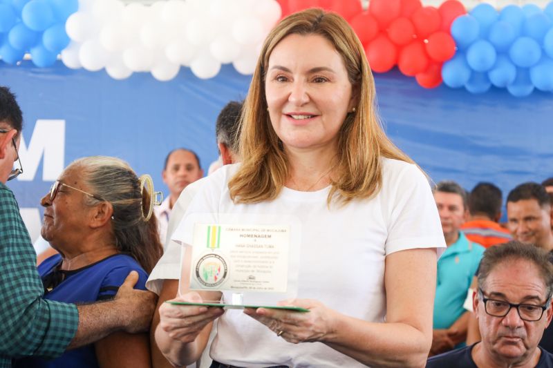 Entrega de benefícios credcidadão, sua casa e recomeçar
Assinaturas
Seop: Protocolo de intenções da retomada das obras da construção do Mirante do Boto (representante: Cristina Guedes)
Setran: 35 km de estradas vicinais
Entrega de coletes
Governadora recebe título de cidadã mocajubense
Entrega de motos <div class='credito_fotos'>Foto: Bruno Carachesti / Agência Pará | <a href='/midias/2023/originais/17024_5045096d-82b8-bd28-db64-42bf24222d8e.jpg' download><i class='fa-solid fa-download'></i> Download</a></div>