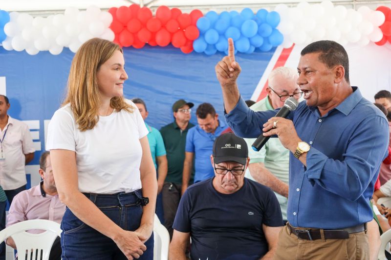 Entrega de benefícios credcidadão, sua casa e recomeçar
Assinaturas
Seop: Protocolo de intenções da retomada das obras da construção do Mirante do Boto (representante: Cristina Guedes)
Setran: 35 km de estradas vicinais
Entrega de coletes
Governadora recebe título de cidadã mocajubense
Entrega de motos <div class='credito_fotos'>Foto: Bruno Carachesti / Agência Pará | <a href='/midias/2023/originais/17024_90a0399c-0f2b-f926-15ba-f877d0ac64ec.jpg' download><i class='fa-solid fa-download'></i> Download</a></div>