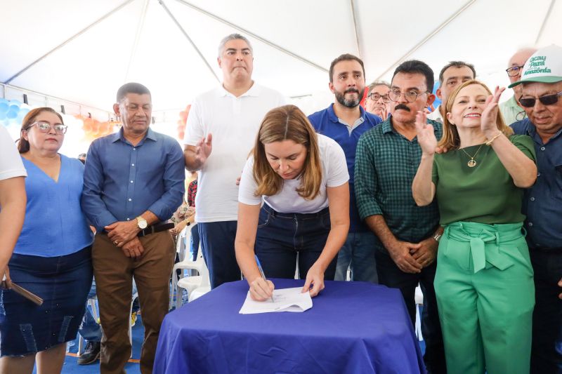 Entrega de benefícios credcidadão, sua casa e recomeçar
Assinaturas
Seop: Protocolo de intenções da retomada das obras da construção do Mirante do Boto (representante: Cristina Guedes)
Setran: 35 km de estradas vicinais
Entrega de coletes
Governadora recebe título de cidadã mocajubense
Entrega de motos <div class='credito_fotos'>Foto: Bruno Carachesti / Agência Pará | <a href='/midias/2023/originais/17024_deca294c-7bde-ce33-fb00-f6d34a3bce84.jpg' download><i class='fa-solid fa-download'></i> Download</a></div>