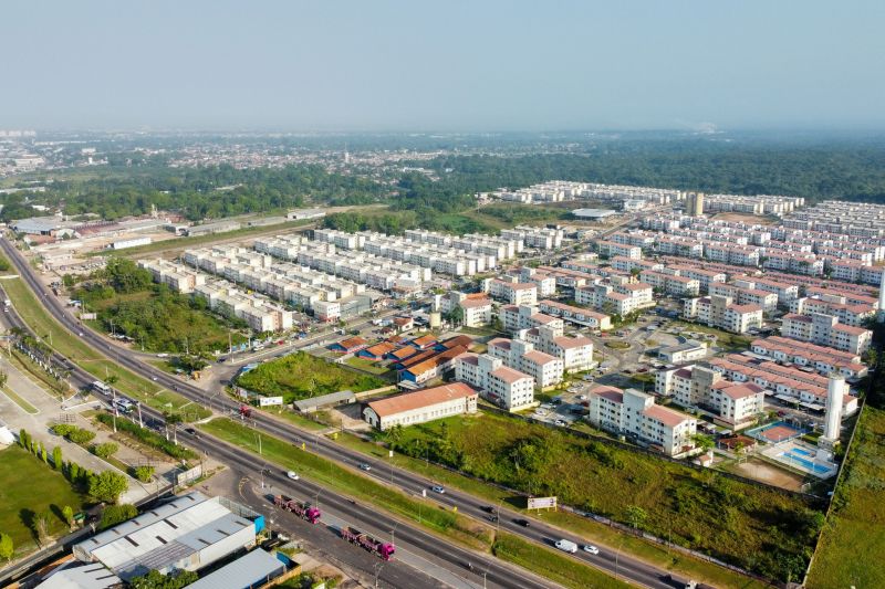 Operac¸a~o PM -Viver Melhor- complexo habitacional-marituba- 

augusto miranda/agpara <div class='credito_fotos'>Foto: Augusto Miranda / Ag. Pará   |   <a href='/midias/2023/originais/17076_2a83f0ab-c8b7-e075-f419-002222069824.jpg' download><i class='fa-solid fa-download'></i> Download</a></div>