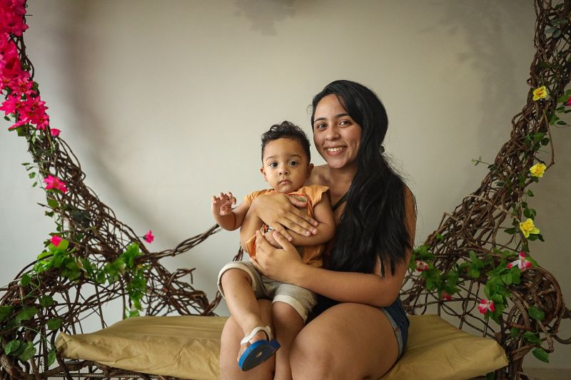 Uandrea Matos e seu filho <div class='credito_fotos'>Foto: Bruno Cecim / Ag.Pará   |   <a href='/midias/2023/originais/17085_57f83151-34a4-dfe5-baa6-29490d7d142e.jpg' download><i class='fa-solid fa-download'></i> Download</a></div>