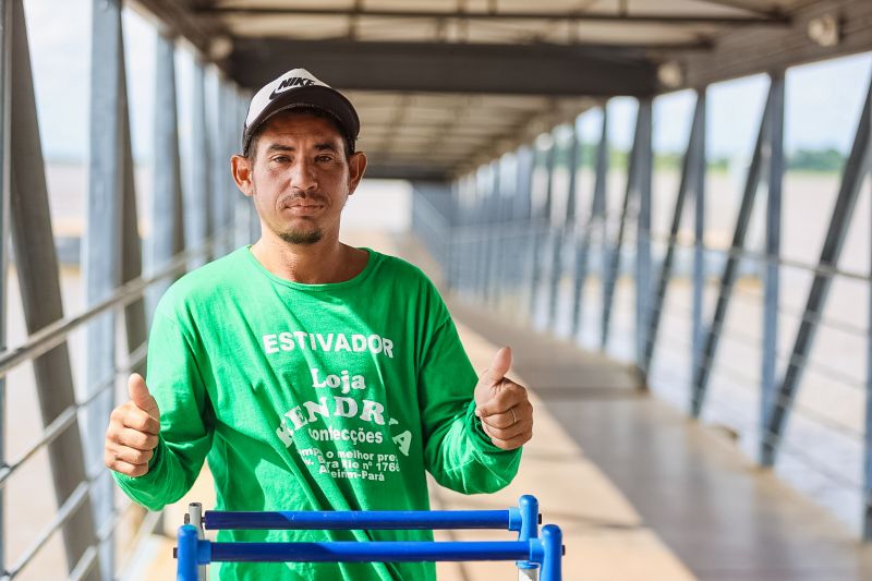 Anderson Paiva dos Santos, estivador <div class='credito_fotos'>Foto: Bruno Cecim / Ag.Pará | <a href='/midias/2023/originais/17086_ac9d8c62-4663-af6d-e883-2886bcae44c2.jpg' download><i class='fa-solid fa-download'></i> Download</a></div>