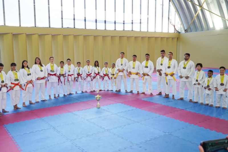 Atletas da Usina da Paz do Icuí-Guajará, em Ananindeua, conquistam 66 medalhas em Campeonato Brasileiro de Artes Marciais
<div class='credito_fotos'>Foto: Paulo Cezar / Ag. Pará | <a href='/midias/2023/originais/17094_2de7e6a9-179a-72f8-5c88-ec3c3ae212d4.jpg' download><i class='fa-solid fa-download'></i> Download</a></div>