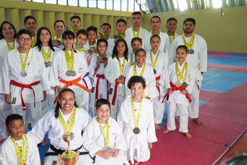Atletas da Usina da Paz do Icuí-Guajará, em Ananindeua, conquistam 66 medalhas em Campeonato Brasileiro de Artes Marciais
<div class='credito_fotos'>Foto: Paulo Cezar / Ag. Pará | <a href='/midias/2023/originais/17094_89f76f5a-6987-62fb-a344-f325b3b643ff.jpg' download><i class='fa-solid fa-download'></i> Download</a></div>
