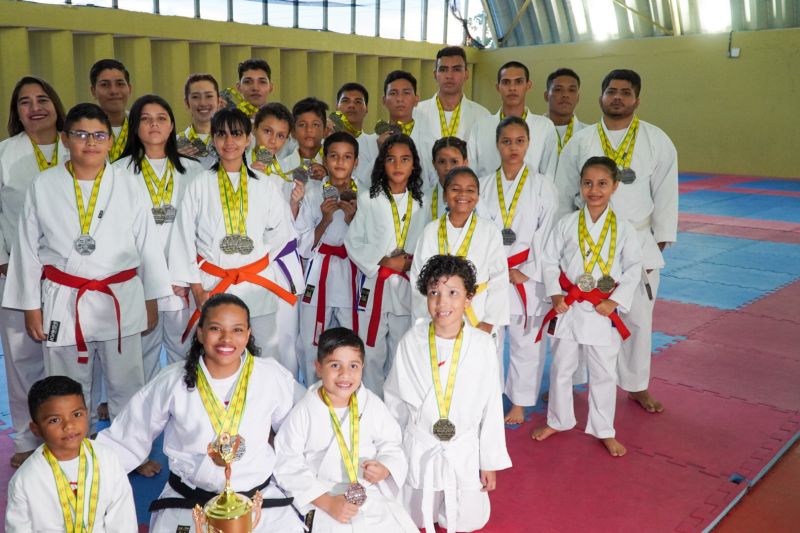 Atletas da Usina da Paz do Icuí-Guajará, em Ananindeua, conquistam 66 medalhas em Campeonato Brasileiro de Artes Marciais
<div class='credito_fotos'>Foto: Paulo Cezar / Ag. Pará | <a href='/midias/2023/originais/17094_910debfa-9e91-2a0a-20af-0b9781012efd.jpg' download><i class='fa-solid fa-download'></i> Download</a></div>