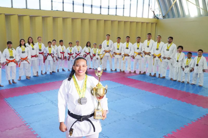 Atletas da Usina da Paz do Icuí-Guajará, em Ananindeua, conquistam 66 medalhas em Campeonato Brasileiro de Artes Marciais
<div class='credito_fotos'>Foto: Paulo Cezar / Ag. Pará | <a href='/midias/2023/originais/17094_94fc637a-5cc0-2cda-d753-f4130c3ae08c.jpg' download><i class='fa-solid fa-download'></i> Download</a></div>