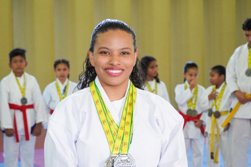 Atletas da Usina da Paz do Icuí-Guajará, em Ananindeua, conquistam 66 medalhas em Campeonato Brasileiro de Artes Marciais
<div class='credito_fotos'>Foto: Paulo Cezar / Ag. Pará | <a href='/midias/2023/originais/17094_973437de-affd-e926-e7d7-f05f700fd5a6.jpg' download><i class='fa-solid fa-download'></i> Download</a></div>