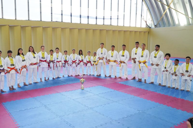 Atletas da Usina da Paz do Icuí-Guajará, em Ananindeua, conquistam 66 medalhas em Campeonato Brasileiro de Artes Marciais
<div class='credito_fotos'>Foto: Paulo Cezar / Ag. Pará | <a href='/midias/2023/originais/17094_c6693b4b-faa2-928e-b373-f72f7fa054ae.jpg' download><i class='fa-solid fa-download'></i> Download</a></div>