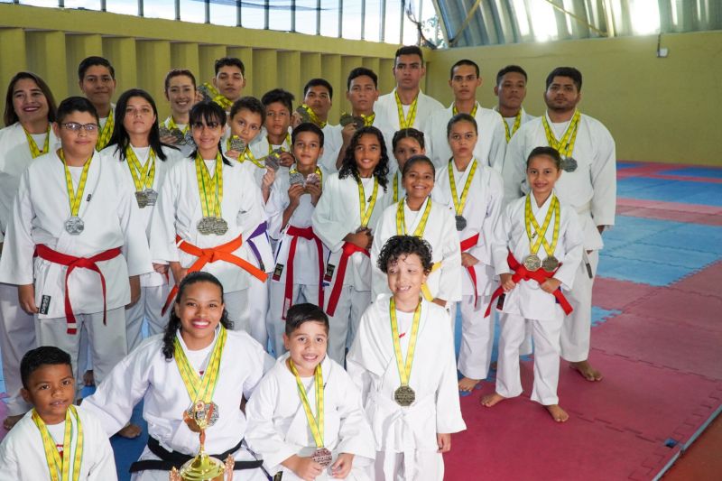 Atletas da Usina da Paz do Icuí-Guajará, em Ananindeua, conquistam 66 medalhas em Campeonato Brasileiro de Artes Marciais
<div class='credito_fotos'>Foto: Paulo Cezar / Ag. Pará | <a href='/midias/2023/originais/17094_ee0cff21-58a7-063e-3ae9-a2d1f5e88d35.jpg' download><i class='fa-solid fa-download'></i> Download</a></div>