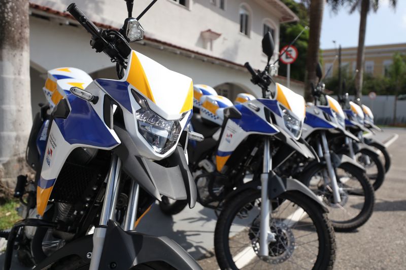 Vice-governadora realiza entrega de motos para guarda municipal de Capanema <div class='credito_fotos'>Foto: Bruno Carachesti / Agência Pará | <a href='/midias/2023/originais/17106_c5bf3b17-e261-7af8-2fcf-dc80266e7d51.jpg' download><i class='fa-solid fa-download'></i> Download</a></div>