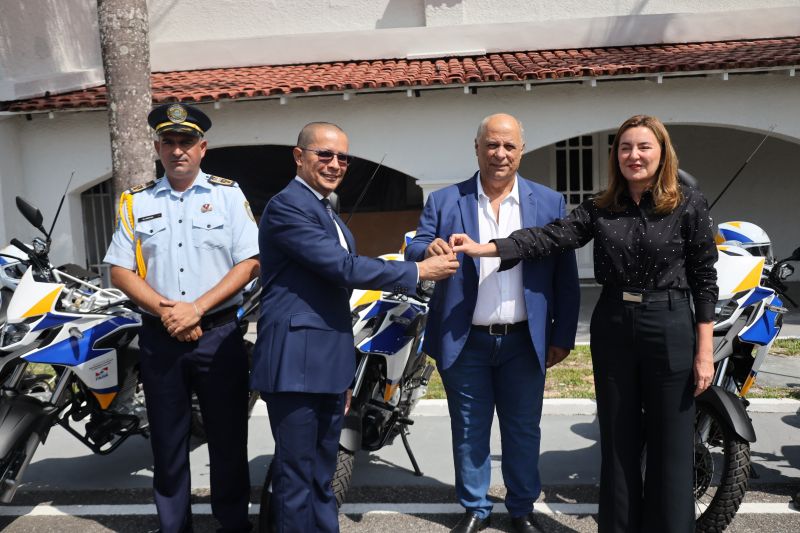 Vice-governadora realiza entrega de motos para guarda municipal de Capanema <div class='credito_fotos'>Foto: Bruno Carachesti / Agência Pará | <a href='/midias/2023/originais/17106_ca6c4854-881d-c7a1-25c2-8109770283c9.jpg' download><i class='fa-solid fa-download'></i> Download</a></div>